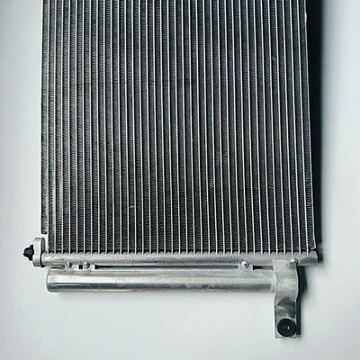 OE NO. 8105100U8510 JAC Refine S3 및 Heyue A30용 자동차 부품 콘덴서