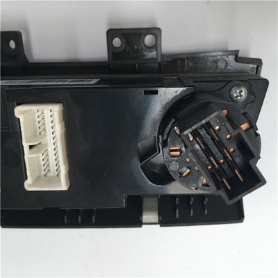 JAC J3 자동차 부품 OEM 8112010U8260 에어컨 제어 패널 표준 크기