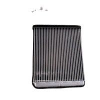 SAIC MAXUS 전면 난방 물 탱크 V80 자동차 부품 OEM C00056177 V80 픽업용 흰색